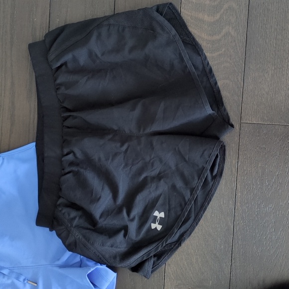 3 Pair UA active wear shorts for women - Picture 5 of 6
